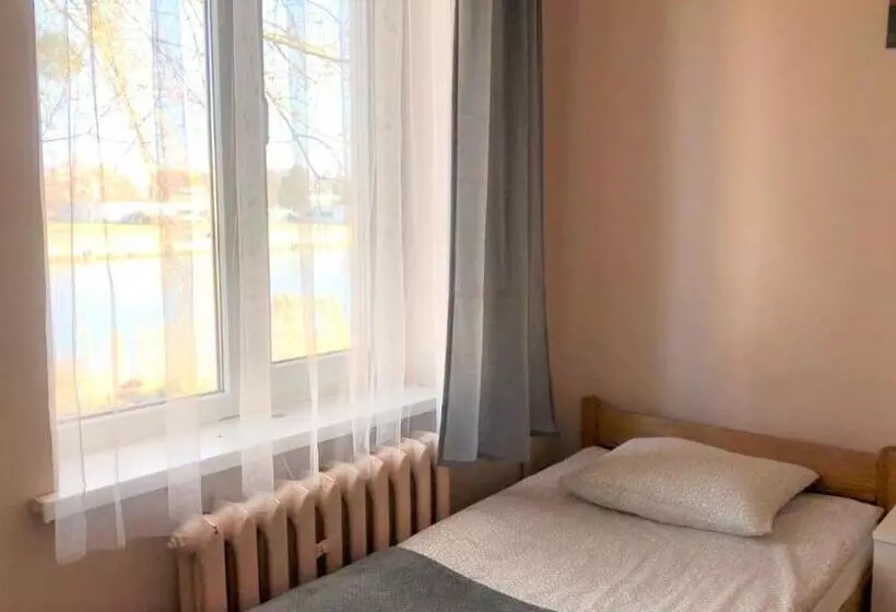 ホテル Noclegi Jachtklub Elbląg