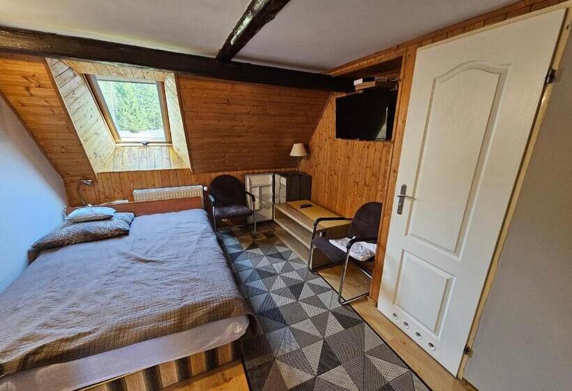 Отель Osmelakowa Dolina