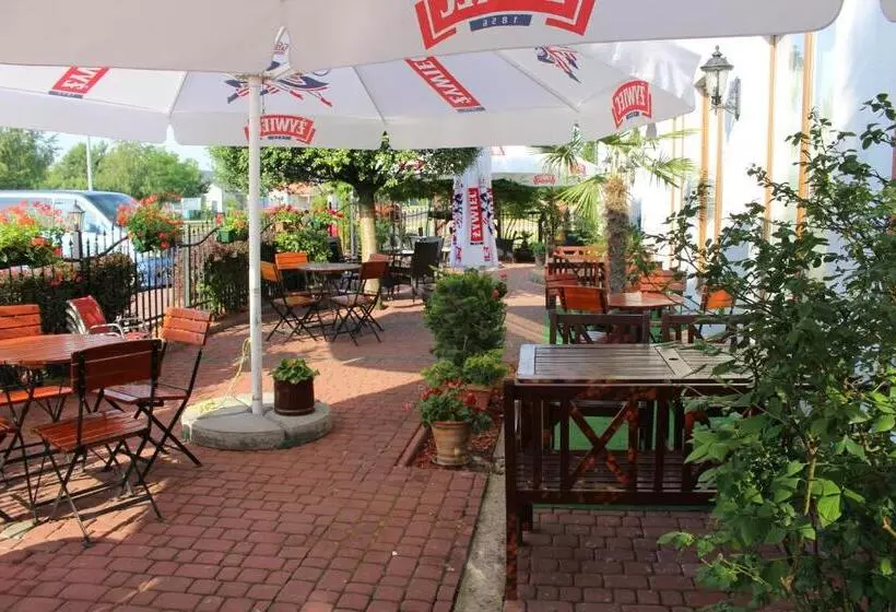 Hotelli Piano Cafe B&b