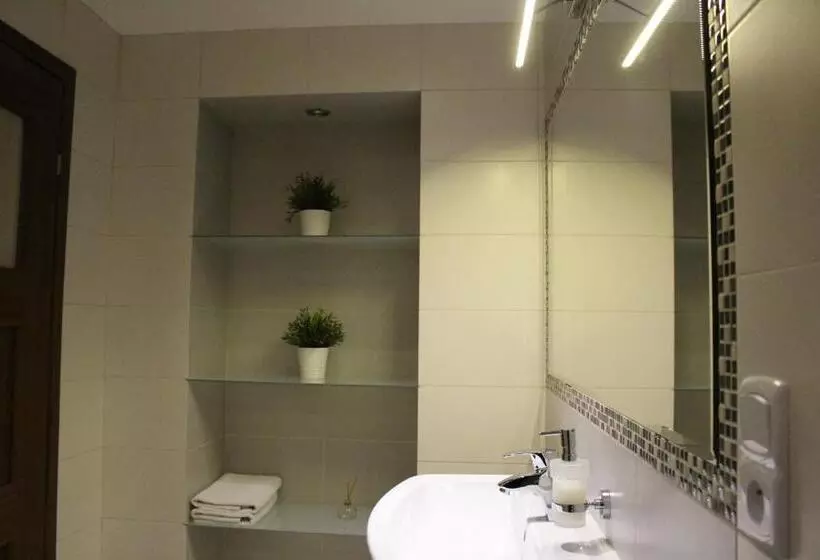 Hotelli Piano Cafe B&b