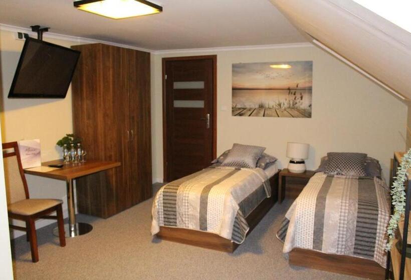 בית מלון כפרי Piano Cafe B&b