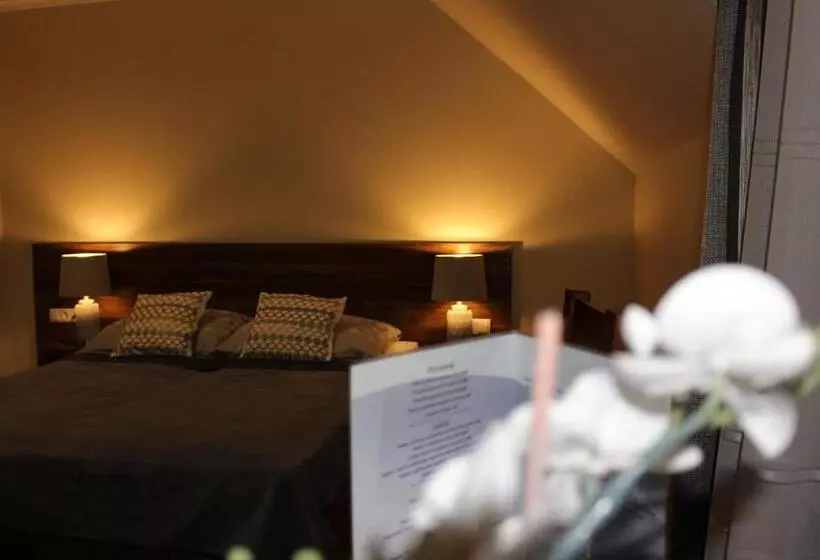 Hotelli Piano Cafe B&b