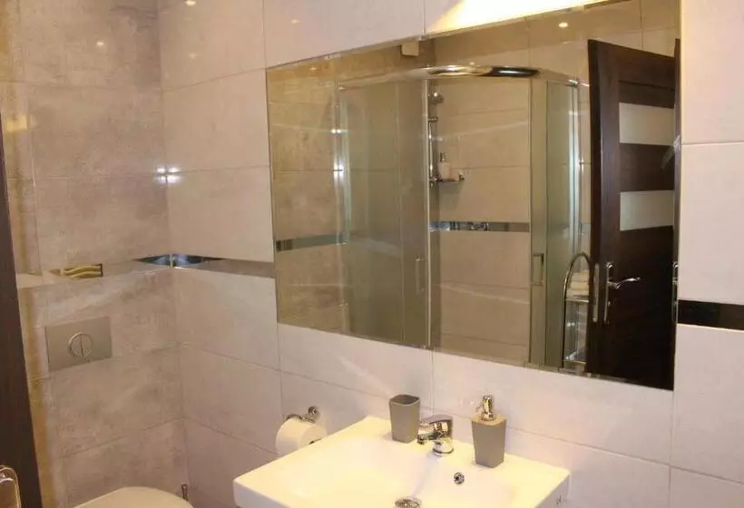 Hotelli Piano Cafe B&b