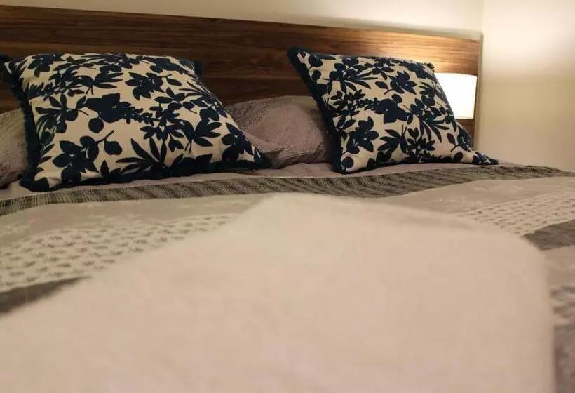 Hotelli Piano Cafe B&b