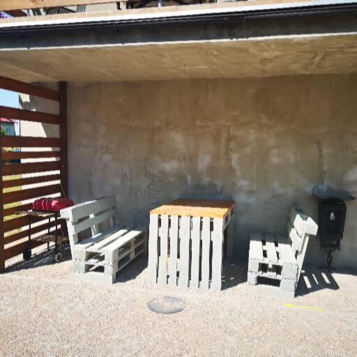 پانسیون Komfortowe Pokoje W Gdańsku W Pobliżu Jeziora I Lasu