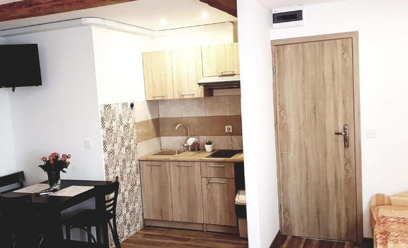 Majatalo Noclegi Pod Stodołą