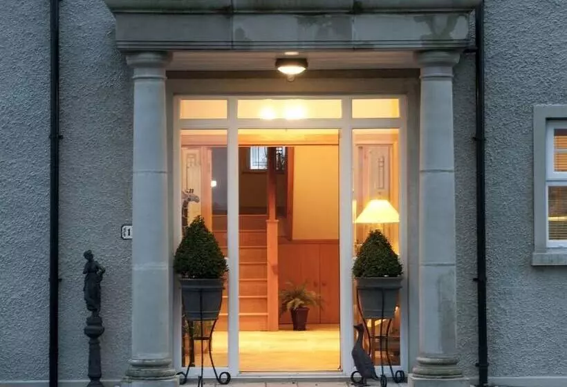 Bed and Breakfast Crowfield Country House