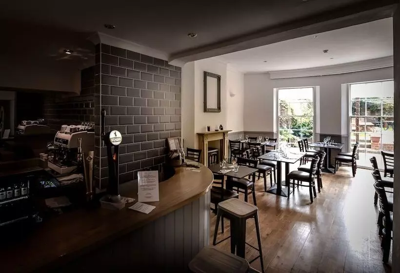 민박 Hewitt S Restaurant & Rooms