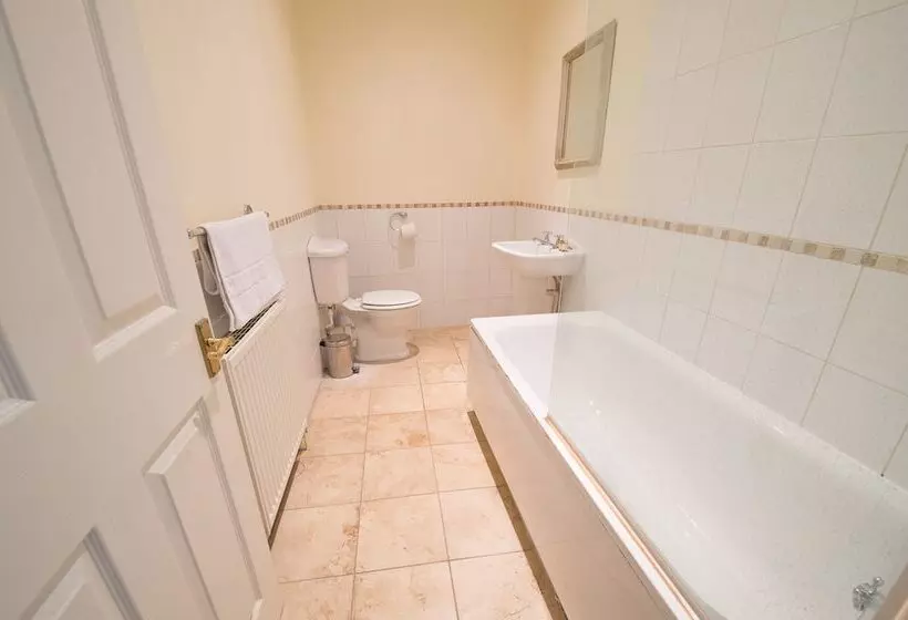 민박 Hewitt S Restaurant & Rooms