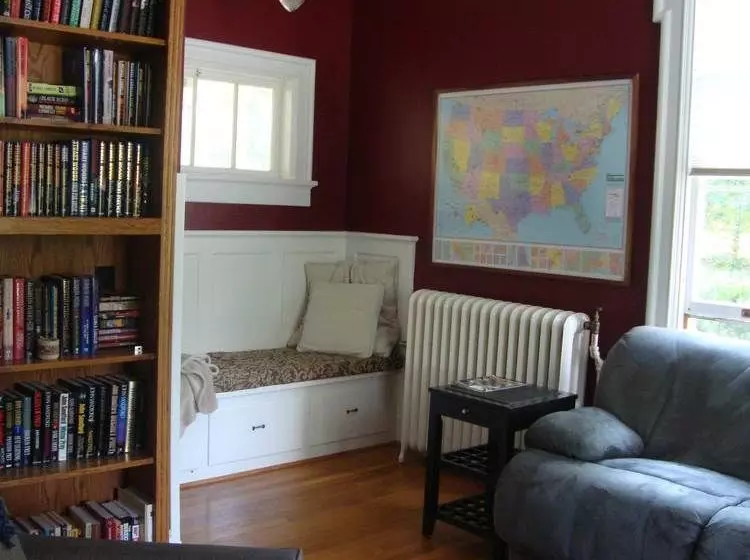 Finger Lakes Bed And Breakfast