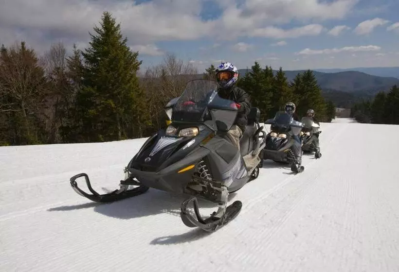 Отель Expedition Station