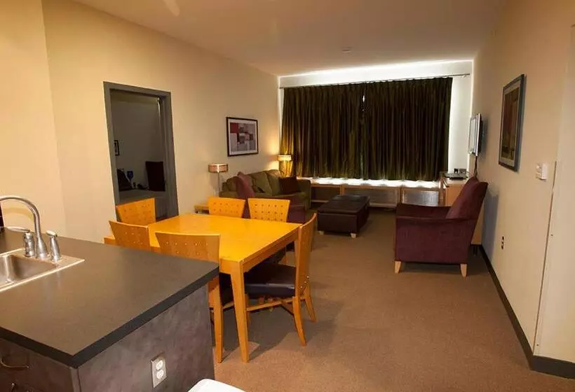 Отель Expedition Station