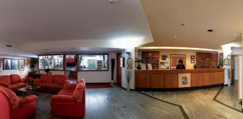 Hotel La Trinitè Monboso