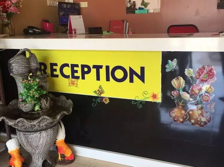 호텔 Pornthep Mansion