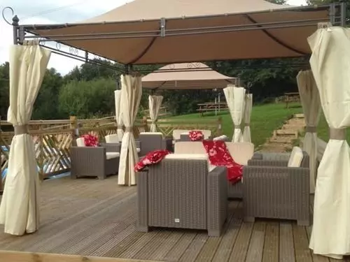 Отель The Robin Hood Inn