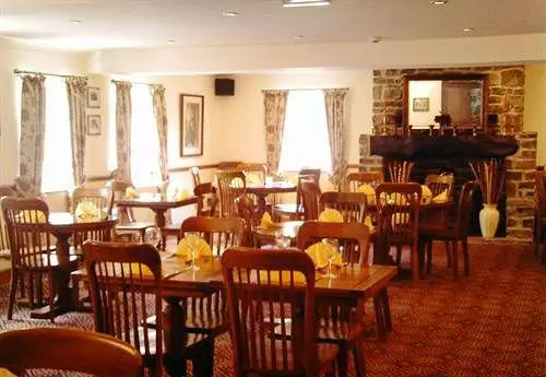هتل The Hollybrook Country Inn