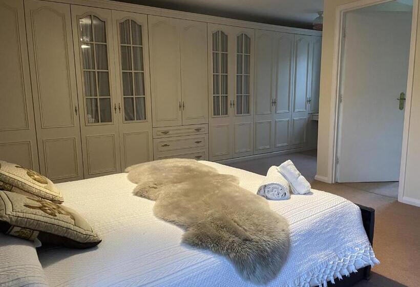 ホテル The Sun Inn