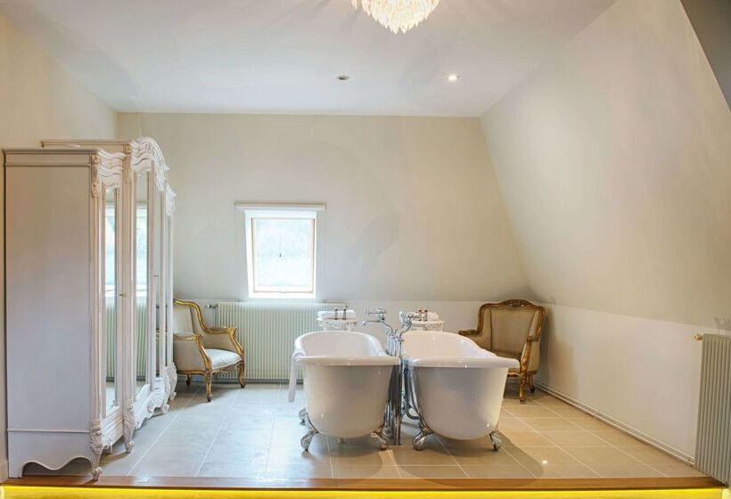 Отель Wyndham Halcyon Resort La Souterraine