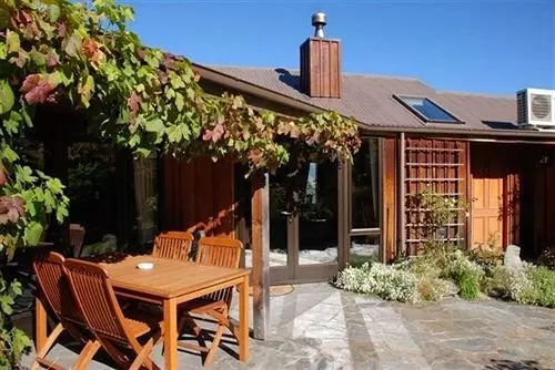 Larch Hill Bed & Breakfast
