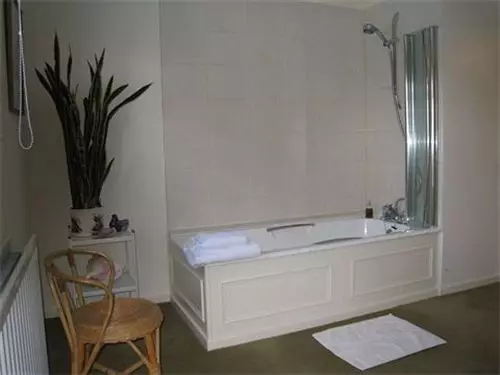 민박 The Moorhouse