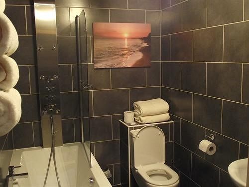 膳宿费 Birchwood House