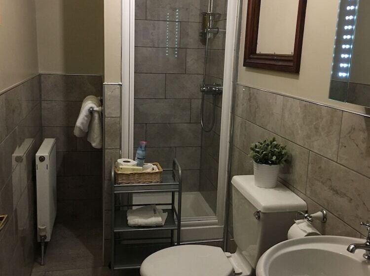 פנסיון Mullacott Farm