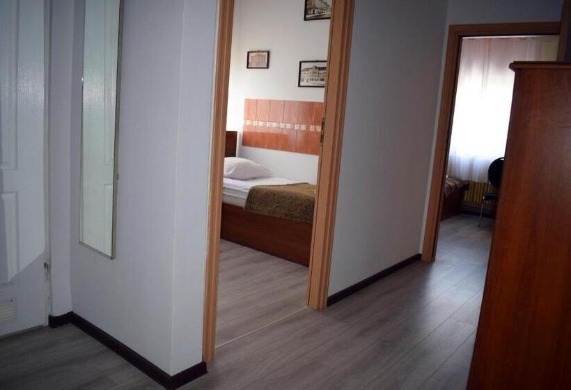 旅馆 Sepia Restauracja & Noclegi