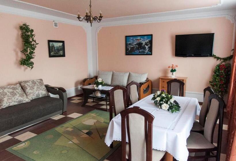 ユースホステル Usługi Hotelarskie Las Vegas