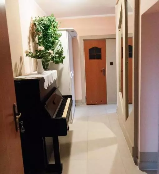 Retkeilymaja Usługi Hotelarskie Las Vegas