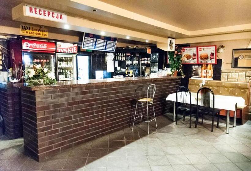 ユースホステル Usługi Hotelarskie Las Vegas