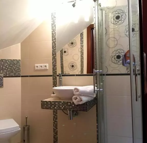 ベッドアンドブレックファースト Dworek W Dawnej Szkole