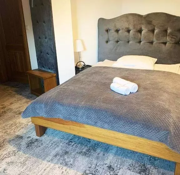 ベッドアンドブレックファースト Dwór Karwacz