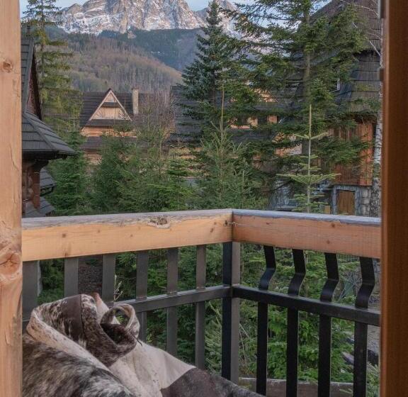 تختخواب و صبحانه Willa Mirwa