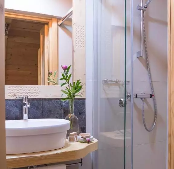 Aamiaismajoitus (B&B) Willa Mirwa