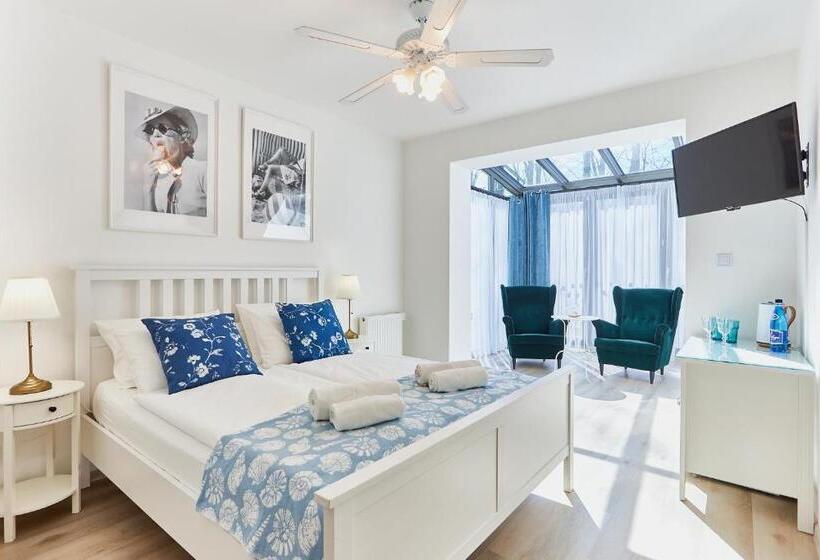 צימר Villa Astoria