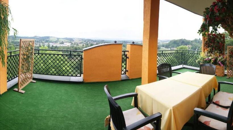 مبيت وإفطار Villa Historia