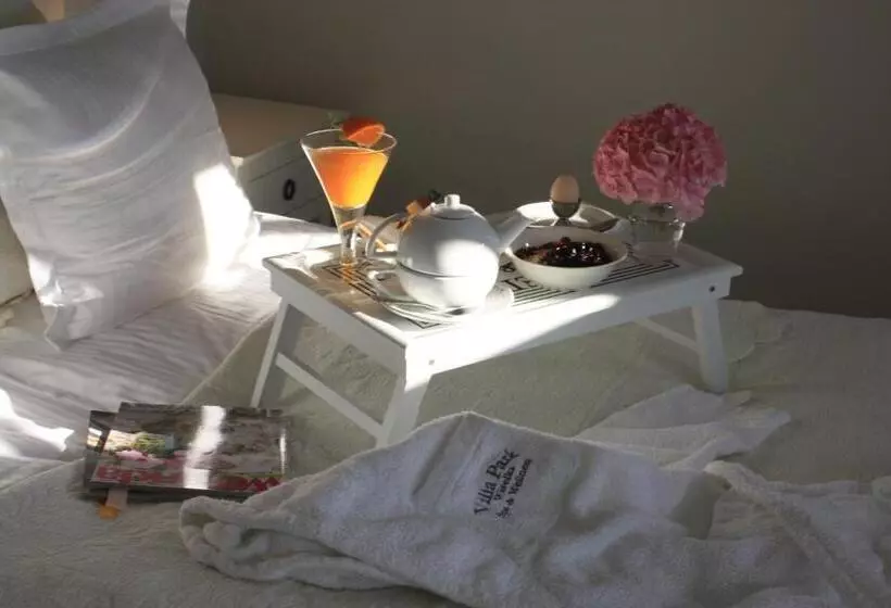 Aamiaismajoitus (B&B) Villa Park Wisełka Spa & Wellness