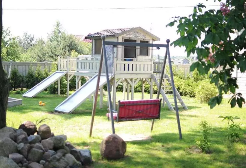 Aamiaismajoitus (B&B) Villa Park Wisełka Spa & Wellness