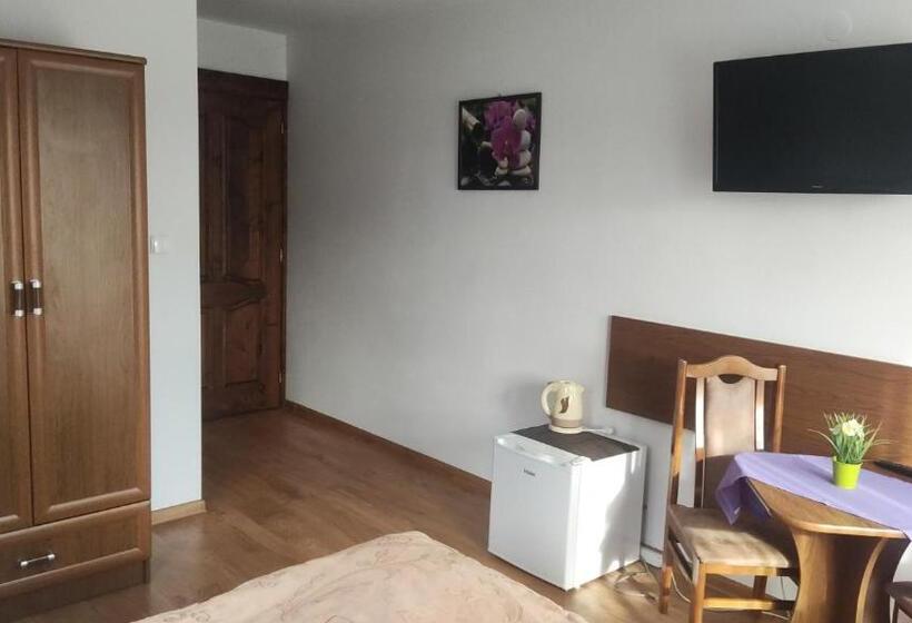 هتل Gospodarstwo Agroturystyczne Bustrycki