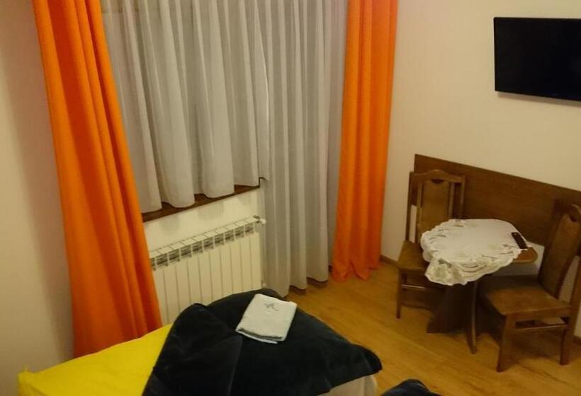 هتل Gospodarstwo Agroturystyczne Bustrycki