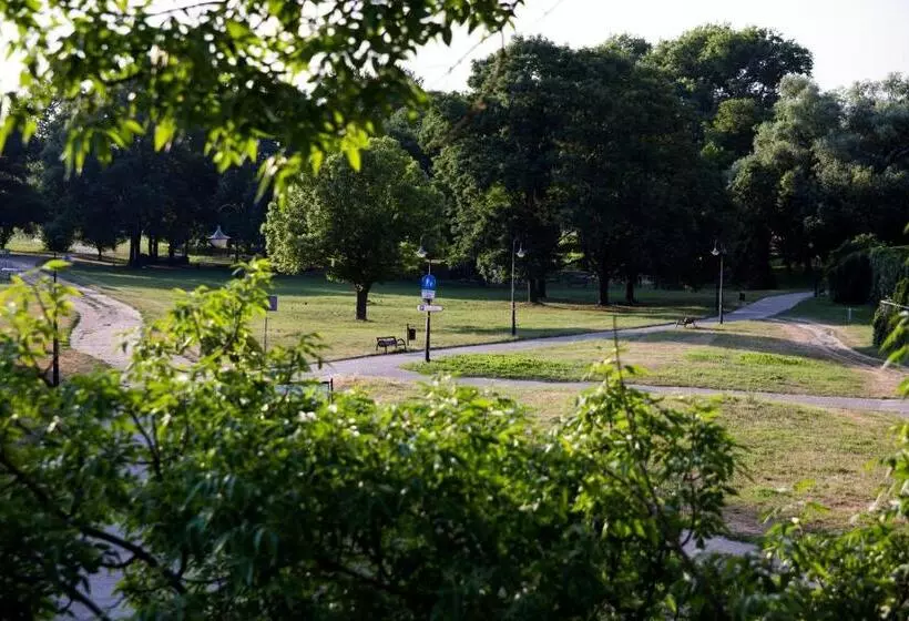 هتل Prudentia Residence Qulturalna
