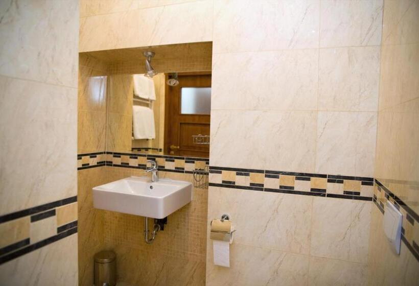 호텔 Prudentia Residence Qulturalna