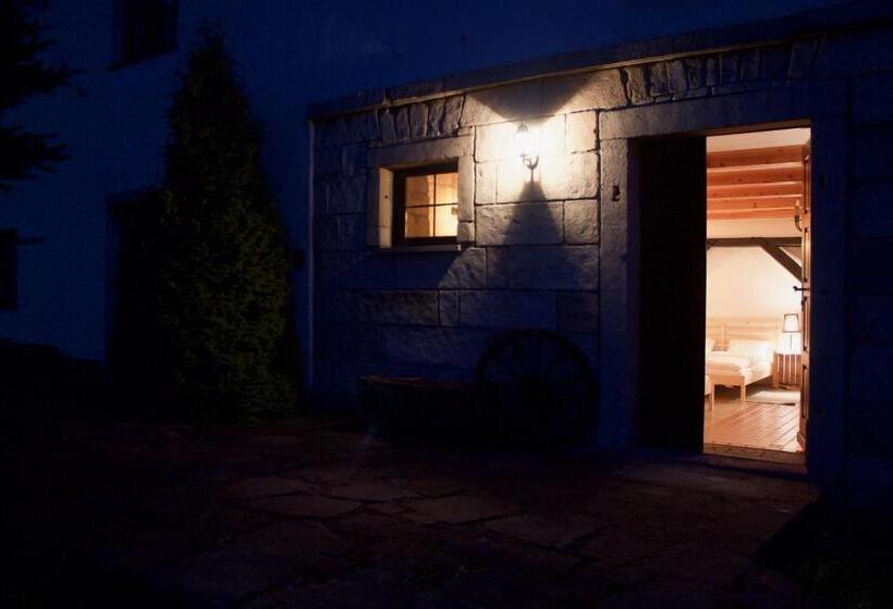 ホテル Siedem łanów