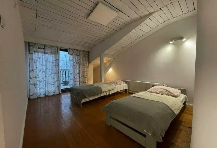 Katohostel