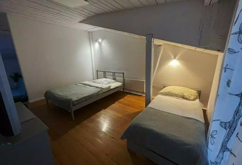 Katohostel