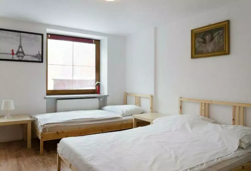 Katohostel
