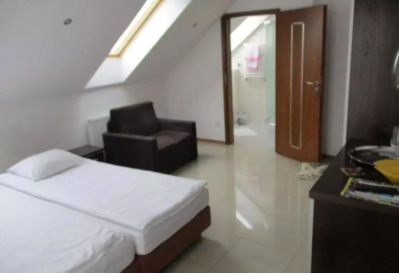 Majatalo Gościniec Klejnot