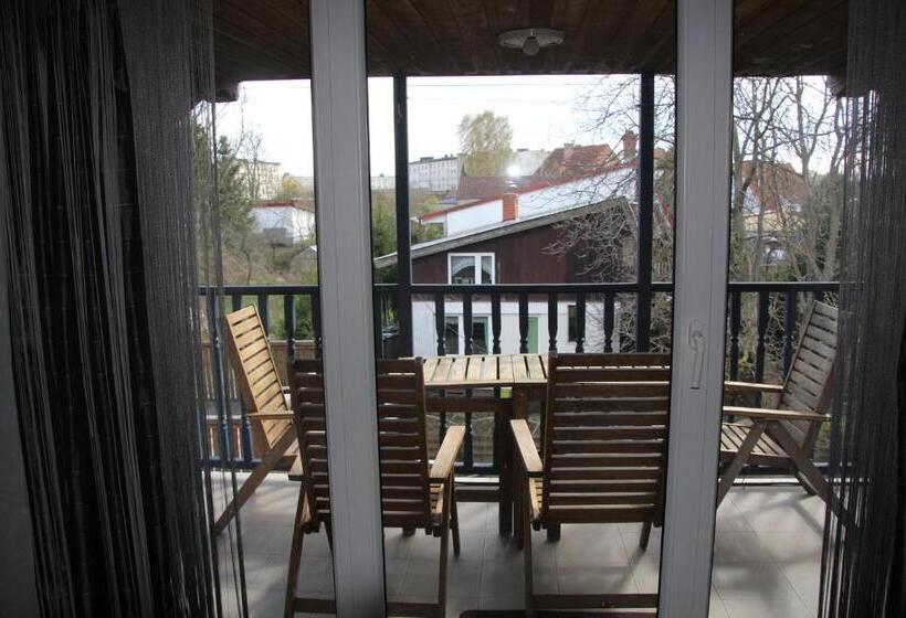 פנסיון Pensjonacik Elmi