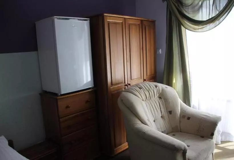 Majatalo Pensjonacik Elmi