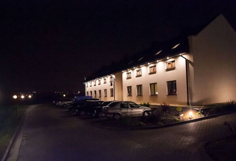 Пансион Restauracja Hotel Graal